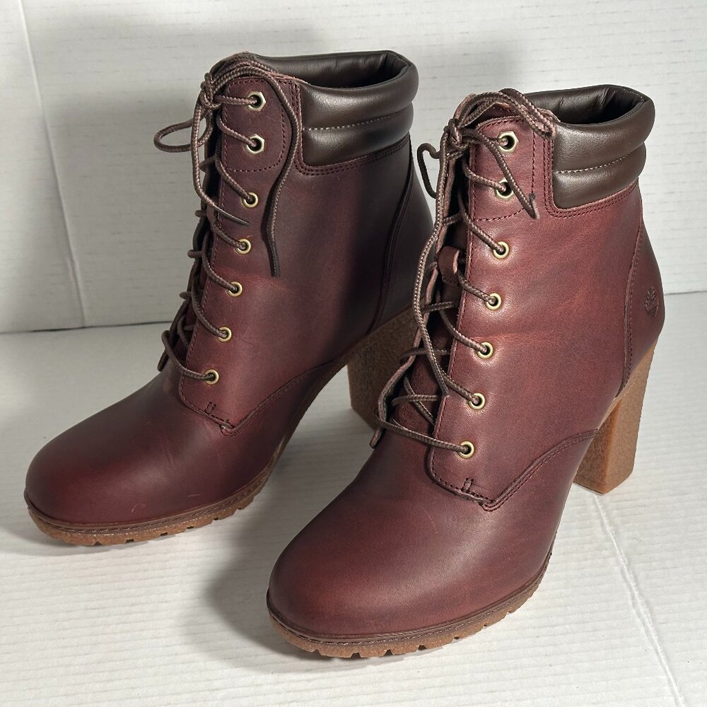 Women's Size 9.5 New Leather Boots